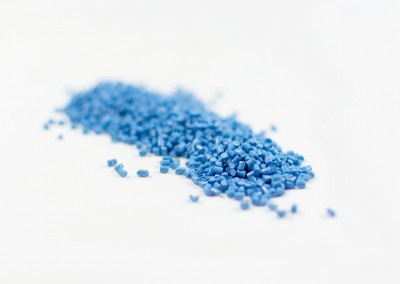 blaues Farbmasterbatch von Treffert zum Einfärben von thermoplastischen Kunststoffen